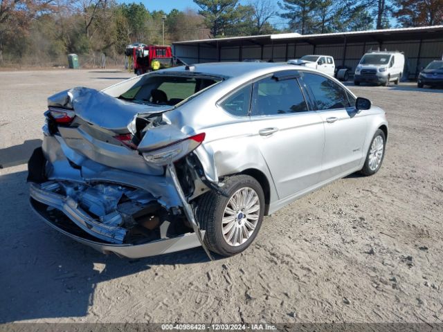 3FA6P0LU8ER182063 Ford Fusion Hybrid Se