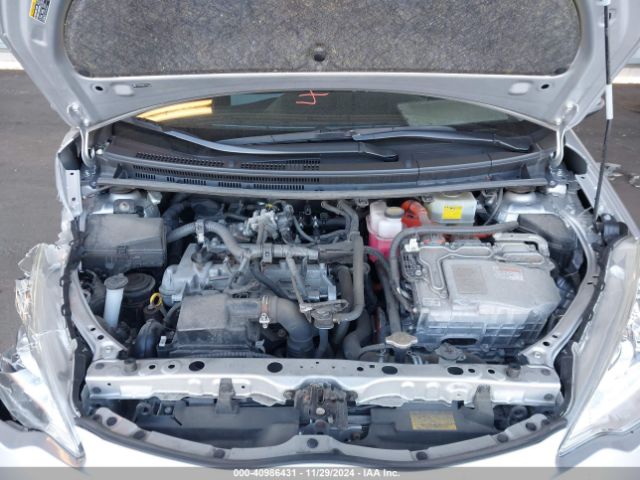 JTDKDTB39E1561353 Toyota Prius C Two