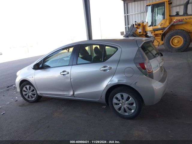 JTDKDTB39E1561353 Toyota Prius C Two