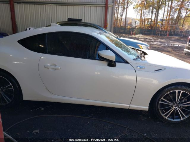 JF1ZNAA17F8713581 Scion FR-S