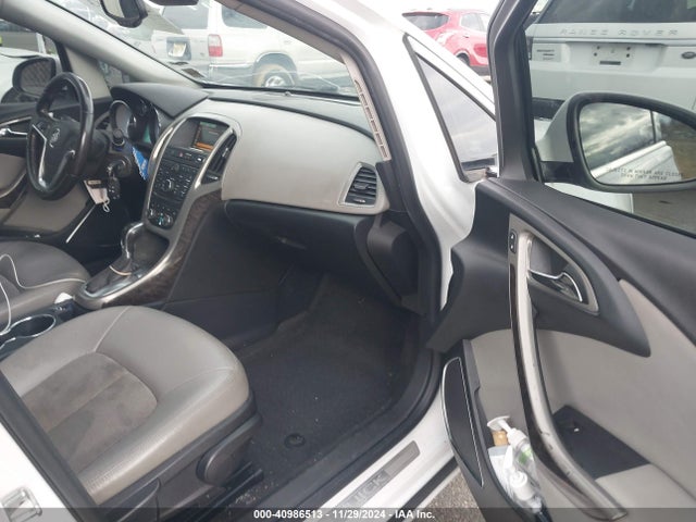 1G4PR5SK3H4105194 Buick Verano Sport Touring