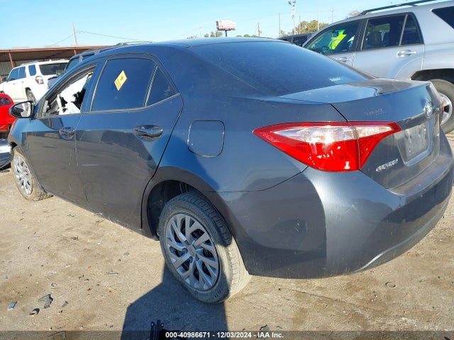 Toyota COROLLA LE 2017 5YFBURHE3HP597941 Image 3