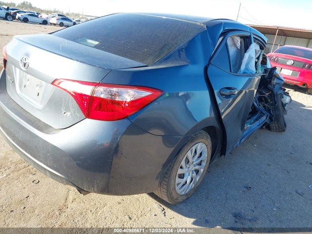 Toyota COROLLA LE 2017 5YFBURHE3HP597941 Image 4
