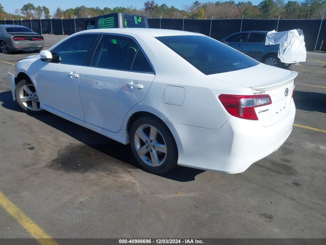 4T1BF1FK8EU765734 Toyota CAMRY SE