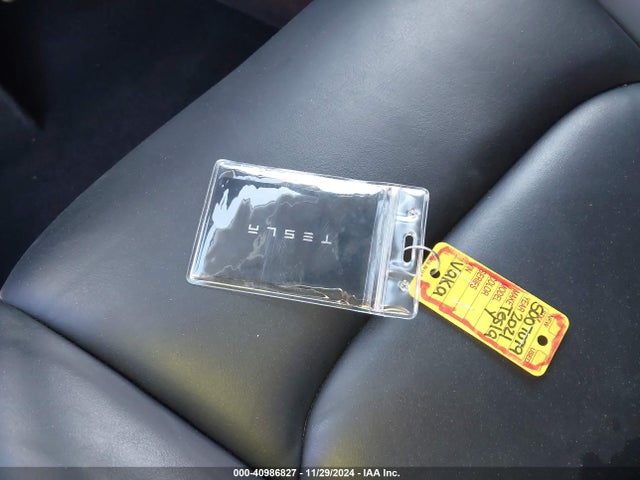 2021 TESLA MODEL Y 5YJYGDEE1MF285583 Photo 10
