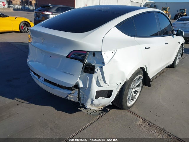 2021 TESLA MODEL Y 5YJYGDEE1MF285583 Photo 5