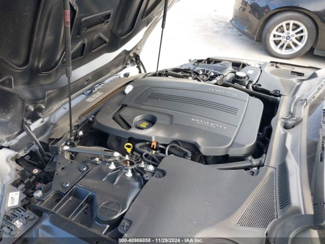 2018 JAGUAR F-TYPE SAJDD1GX2JCK55233 Photo 9