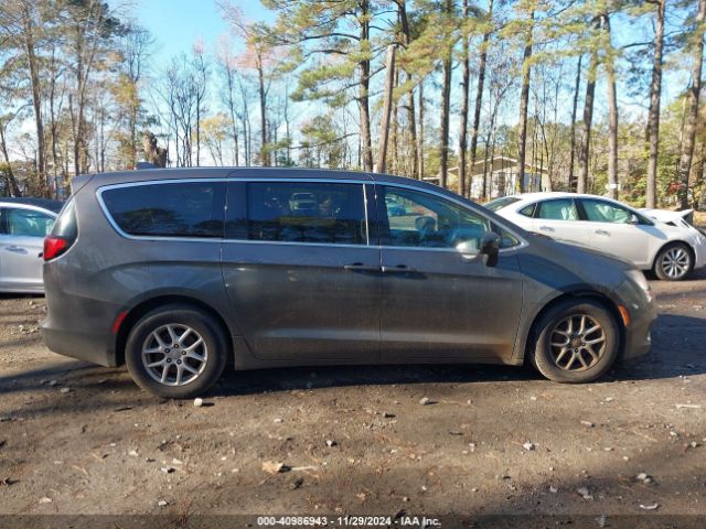 2C4RC1CG2HR565283 Chrysler Pacifica Lx