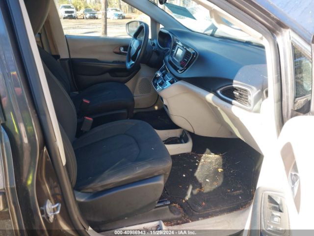 2C4RC1CG2HR565283 Chrysler Pacifica Lx