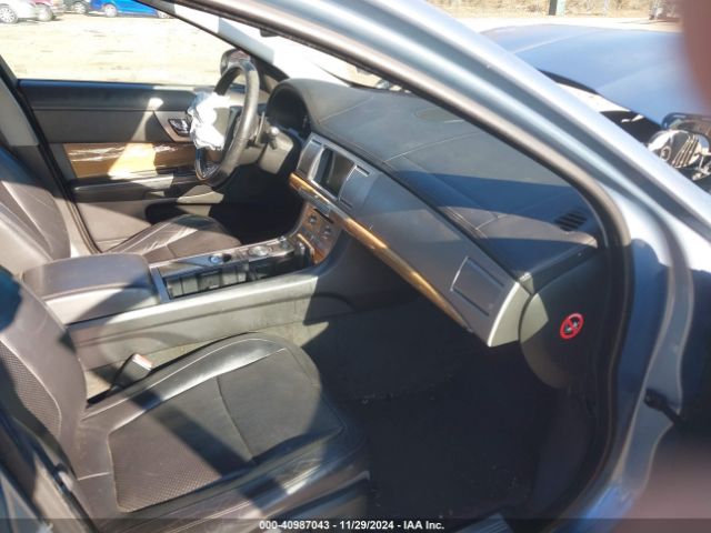 2009 JAGUAR XF SAJWA07C091R00039 Photo 4