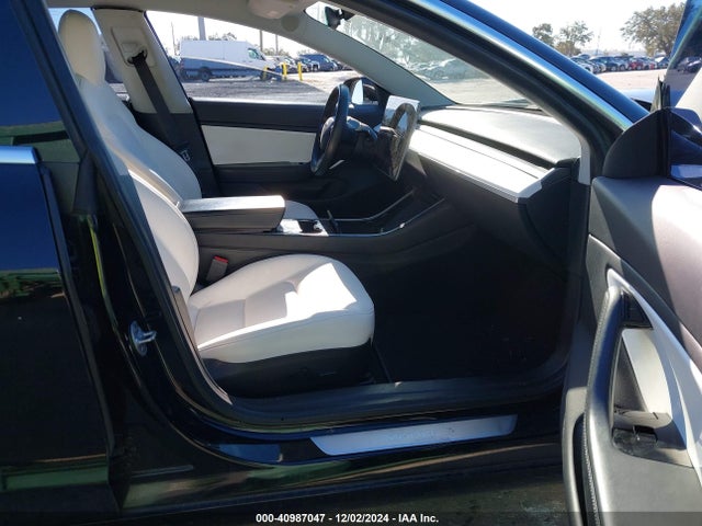2020 TESLA MODEL 3 5YJ3E1EB4LF421319 Photo 4