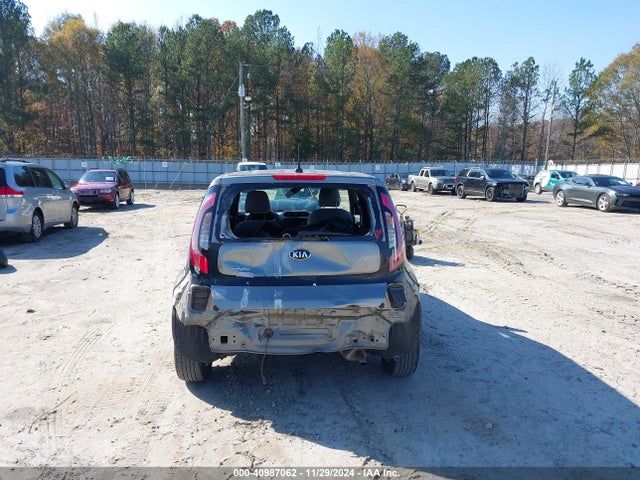 KIA Soul 2018 KNDJN2A22J7600027 Image 17