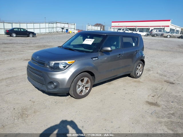 KIA Soul 2018 KNDJN2A22J7600027 Image 2