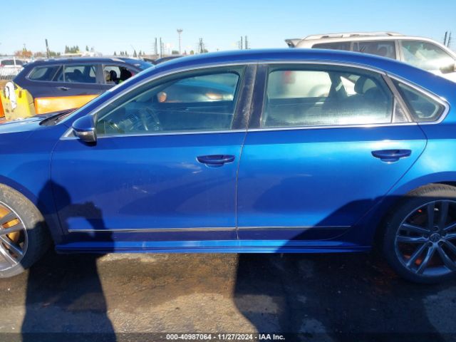 1VWAT7A33GC038163 Volkswagen Passat 1.8t R-line