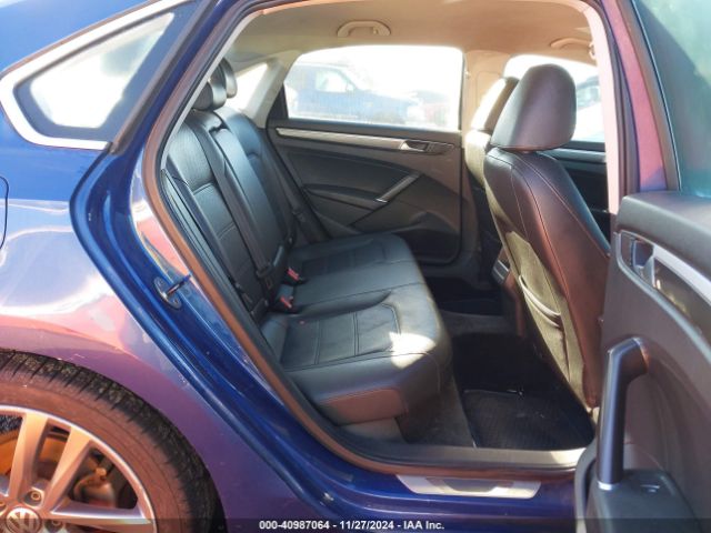 1VWAT7A33GC038163 Volkswagen Passat 1.8t R-line