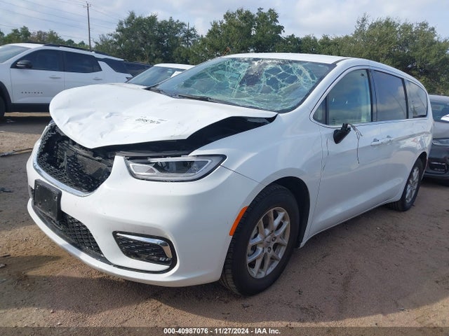 2C4RC1BG8PR620125 Chrysler Pacifica Touring L