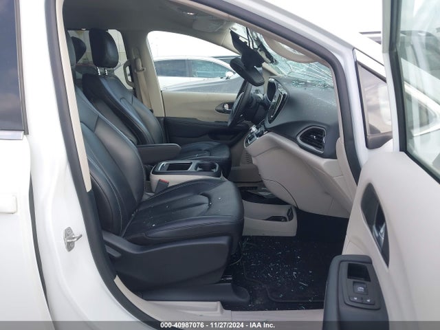 2C4RC1BG8PR620125 Chrysler Pacifica Touring L
