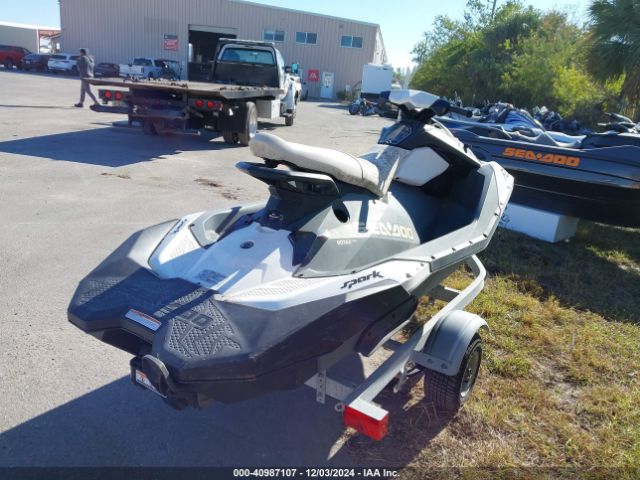 2015 SEADOO SEADOO YDV66588D515 Photo 3