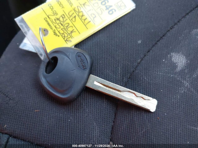 KNDJN2A23F7235526 KIA Soul