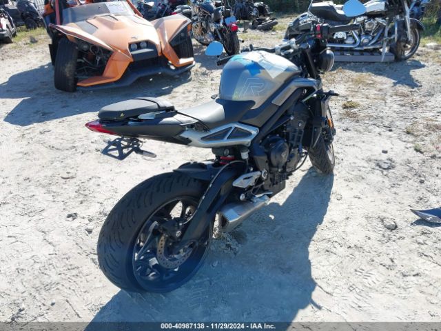 2024 TRIUMPH MOTORCYCLE STREET TRIPLE SMTA604S3RTBP1484 Photo 3