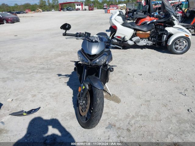 2024 TRIUMPH MOTORCYCLE STREET TRIPLE SMTA604S3RTBP1484 Photo 4