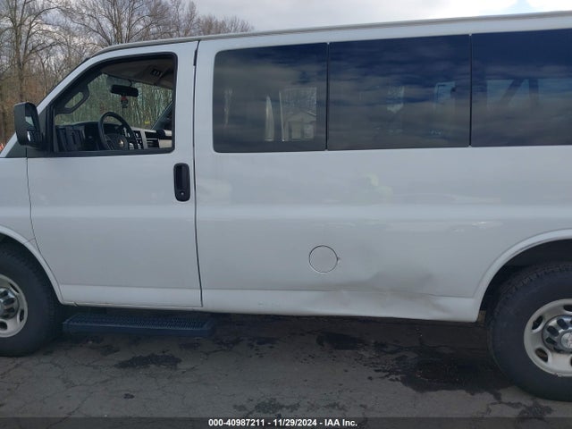1GAZGMFG4J1168551 Chevrolet Express 3500 Lt