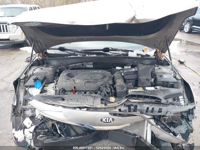 5XXGT4L30JG198002 KIA Optima Lx