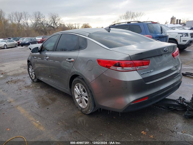 5XXGT4L30JG198002 KIA Optima Lx