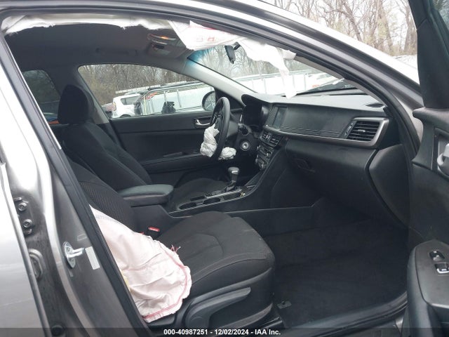 5XXGT4L30JG198002 KIA Optima Lx