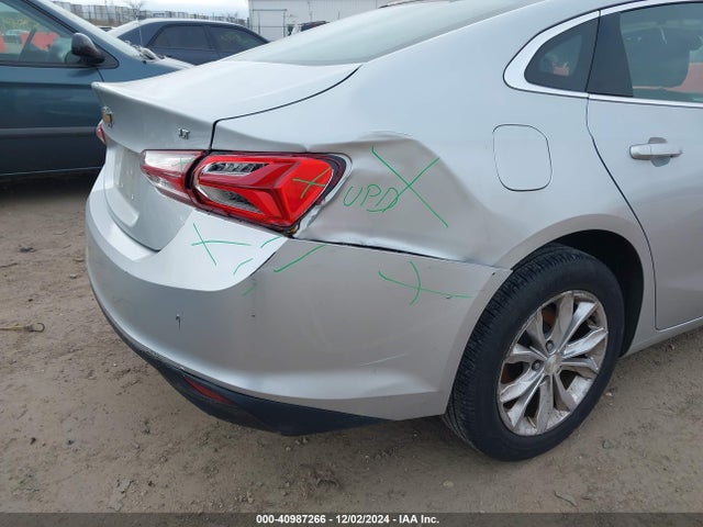 1G1ZD5ST7KF116496 Chevrolet MALIBU LT
