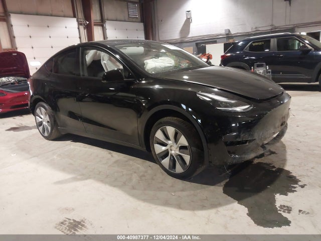 2023 TESLA MODEL Y 7SAYGDEEXPA187088 Photo 0