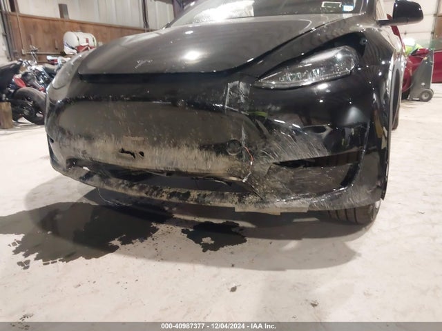 2023 TESLA MODEL Y 7SAYGDEEXPA187088 Photo 5