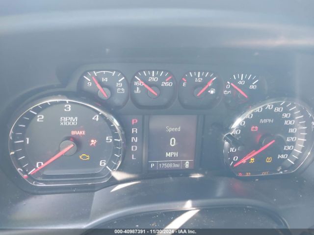 3GCUKPEC9JG565920 Chevrolet Silverado 1500 Custom