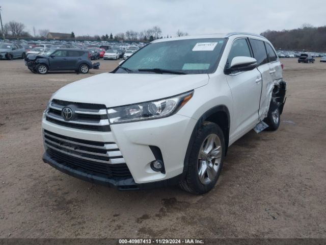 5TDDZRFHXKS948589 Toyota Highlander Limited
