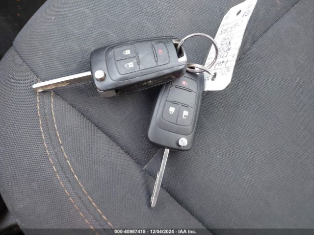 KL7CJNSB8HB260617 Chevrolet TRAX LS