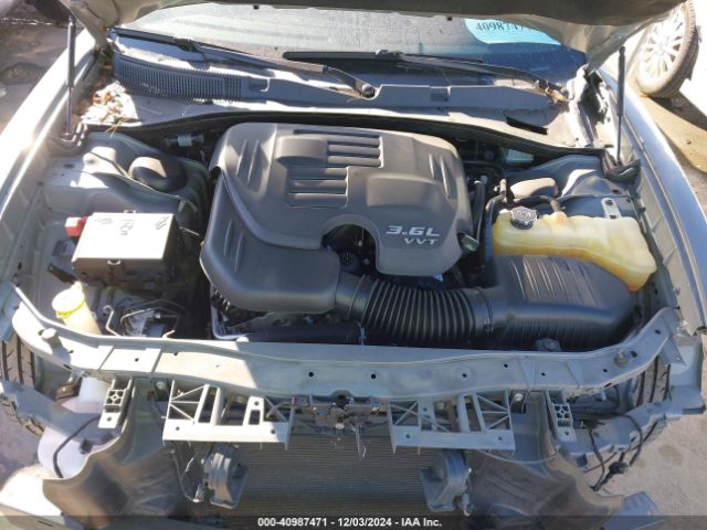 2C3CDXHG5JH238794 Dodge Charger Sxt Plus Rwd