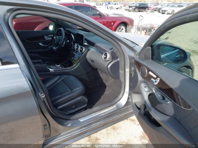 55SWF4JB7HU214141 Mercedes-Benz C 300 Luxury/sport