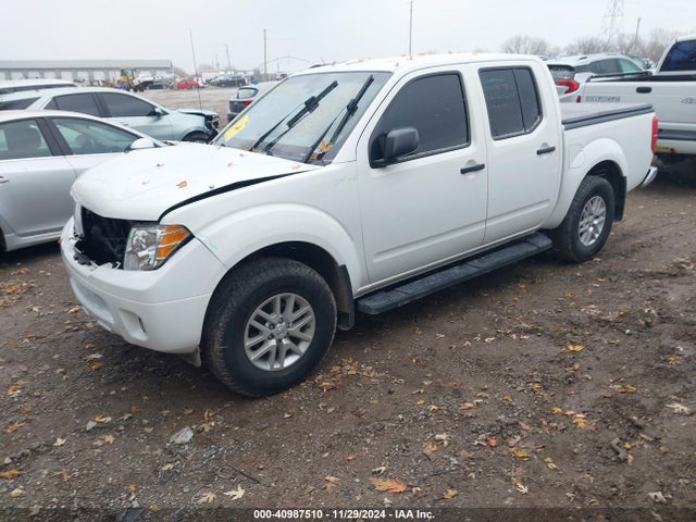 Nissan Frontier Sv 2017 1N6DD0EV6HN701292 Image 2