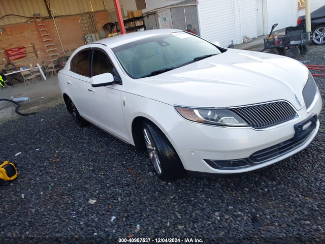 2015 1LNHL9FT7FG603233 main image