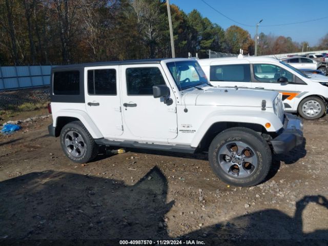 1C4BJWEG9HL725461 Jeep Wrangler Unlimited Sahara 4x4