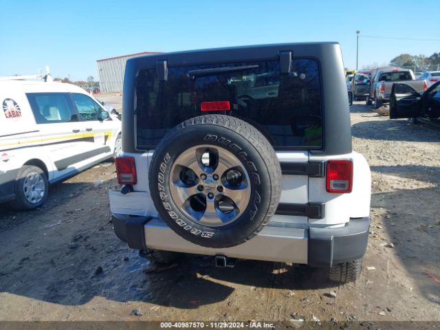 1C4BJWEG9HL725461 Jeep Wrangler Unlimited Sahara 4x4