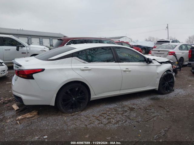 1N4BL4CW3NN303281 Nissan Altima Sr Intelligent Awd