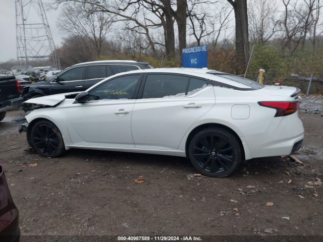 1N4BL4CW3NN303281 Nissan Altima Sr Intelligent Awd