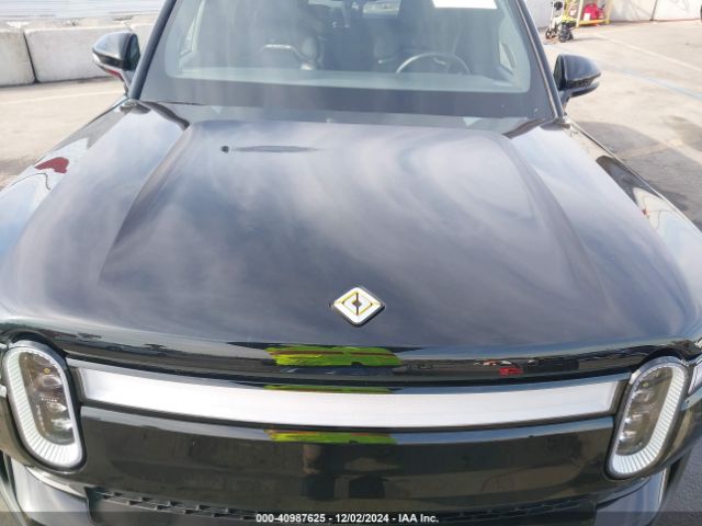 2023 RIVIAN R1S 7PDSGABL5PN008523 Photo 9
