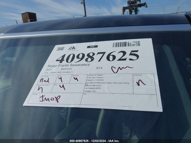 Rivian R1s Launch Edition 2023 7PDSGABL5PN008523 Image 21