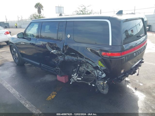 2023 RIVIAN R1S 7PDSGABL5PN008523 Photo 2