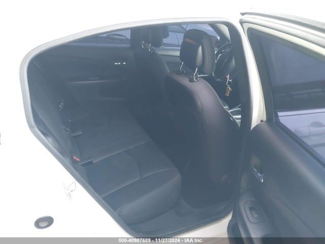 Chrysler 200 2014 1C3CCBAB3EN145337 Image 21