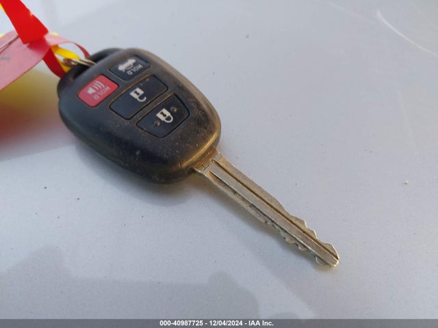 Toyota COROLLA SE 2018 2T1BURHE7JC063606 Image 11