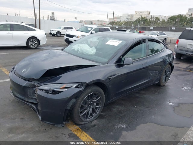 Tesla 2024 2024 5YJ3E1EA9RF747679 Image 2