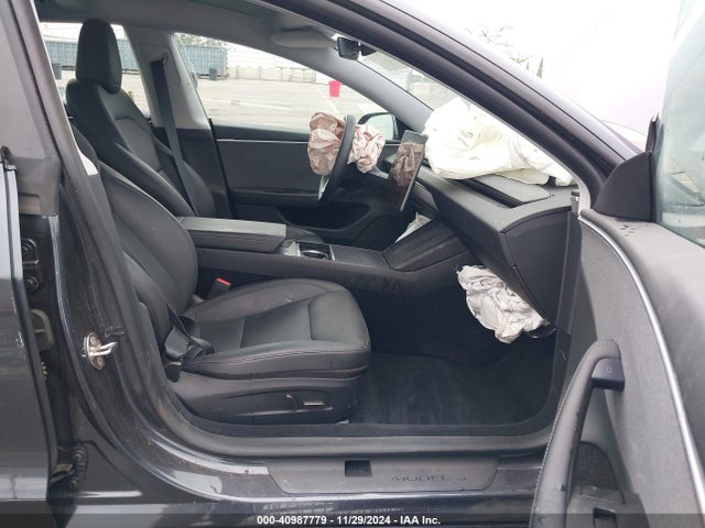 Tesla 2024 2024 5YJ3E1EA9RF747679 Image 5